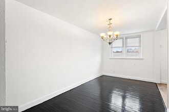 7675 Overbrook Ave in Philadelphia, PA - Building Photo - Building Photo