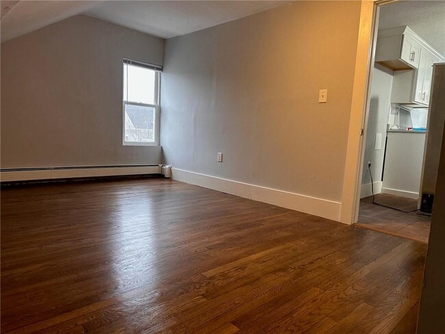 30 Hawthorne St in Providence, RI - Building Photo - Building Photo