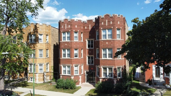 9017 S Bishop St in Chicago, IL - Building Photo - Building Photo