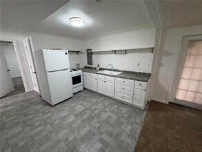 956 Slash Pine Rd in Forest Park, GA - Building Photo - Building Photo