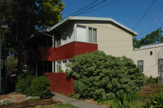 463-469 S 7th St in San Jose, CA - Foto de edificio - Building Photo