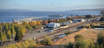 55 Pine St, Unit 201 in Edmonds, WA - Building Photo