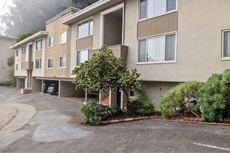 Kirkham Heights Apartments in San Francisco, CA - Foto de edificio - Building Photo
