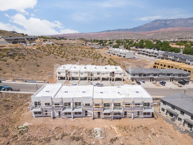 1930 W 250 S in Hurricane, UT - Building Photo - Building Photo