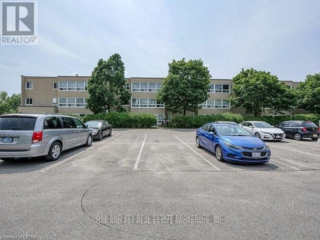 1445-1445 Huron St in London, ON - Building Photo - Building Photo