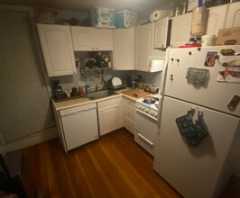 22 Alberta Ter, Unit 1 in Cambridge, MA - Building Photo - Building Photo