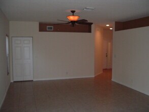 12572 Shoreline Dr in Wellington, FL - Building Photo - Building Photo