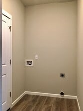 8986 SE Harney Ct in Portland, OR - Building Photo - Building Photo