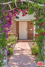 5967 Carpenter Ave in Los Angeles, CA - Building Photo - Building Photo