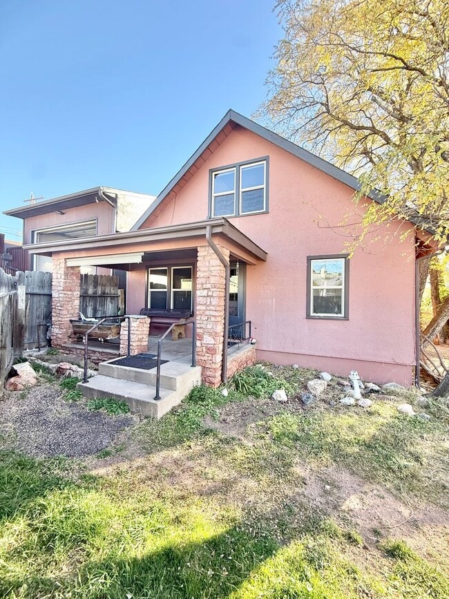 property at 125 S Park St