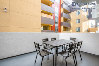 1410 5th St, Unit FL2-ID205 in Santa Monica, CA - Foto de edificio - Building Photo