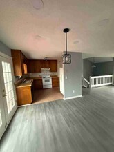 1050 Rackley Way in Kennesaw, GA - Building Photo - Building Photo