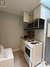 850 Bathurst St in Toronto, ON - Building Photo - Building Photo