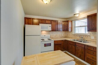 613 Hillsboro Rd-Unit -A17 in Franklin, TN - Building Photo - Building Photo