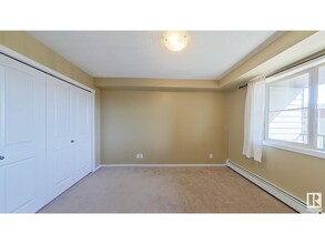 3315 James Mowatt Trail SW in Edmonton, AB - Building Photo - Building Photo
