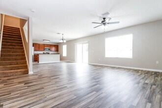 14489 Finsbury Dr in Spring Hill, FL - Building Photo - Building Photo