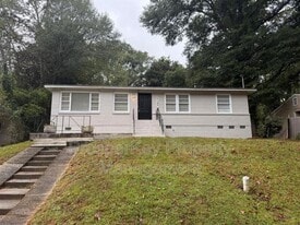 3127 Latona Dr SW in Atlanta, GA - Building Photo