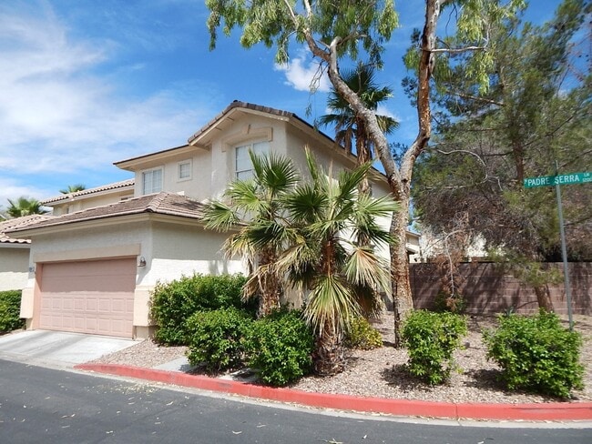 1204 Padre Serra in Las Vegas, NV - Building Photo - Building Photo