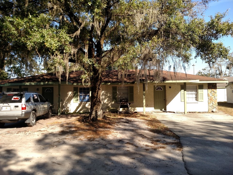 Westwood Apartments in Plant City, FL - Foto de edificio