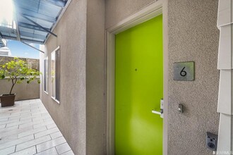 566 S Van Ness Ave in San Francisco, CA - Building Photo - Building Photo