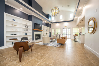 Lakeside Apartments in Slidell, LA - Building Photo - Interior Photo