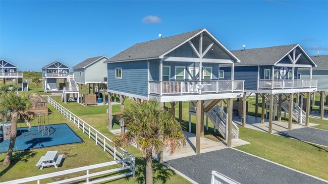 property at 1079 Cedar Ln