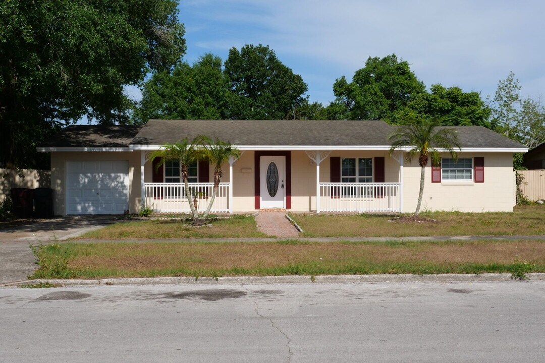 521 Chiles Ln in Orlando, FL - Building Photo