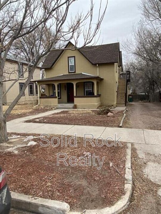 823 N Corona St in Colorado Springs, CO - Building Photo