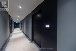 1635 Military Trail in Toronto, ON - Building Photo
