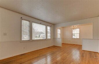 106 Hodges Manor Rd in Portsmouth, VA - Building Photo - Building Photo