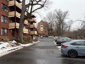 1575 N Colonial Ter in Arlington, VA - Building Photo - Building Photo