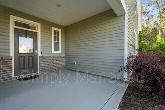 124 Rocking Horse Ln in Raeford, NC - Foto de edificio - Building Photo