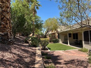 1789 Castro Hill Ave in Henderson, NV - Building Photo - Building Photo