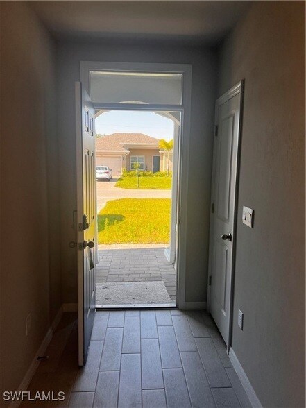 218 NW 4th St in Cape Coral, FL - Building Photo - Building Photo