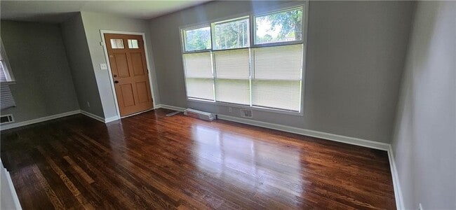 3042 Santa Monica Dr in Decatur, GA - Building Photo - Building Photo