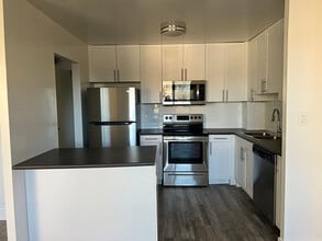 152 Thorold Rd in Welland, ON - Building Photo - Building Photo