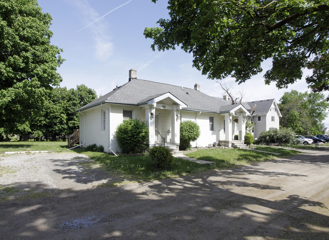 1894-1895 Wayside Park in Rochester Hills, MI - Building Photo - Building Photo