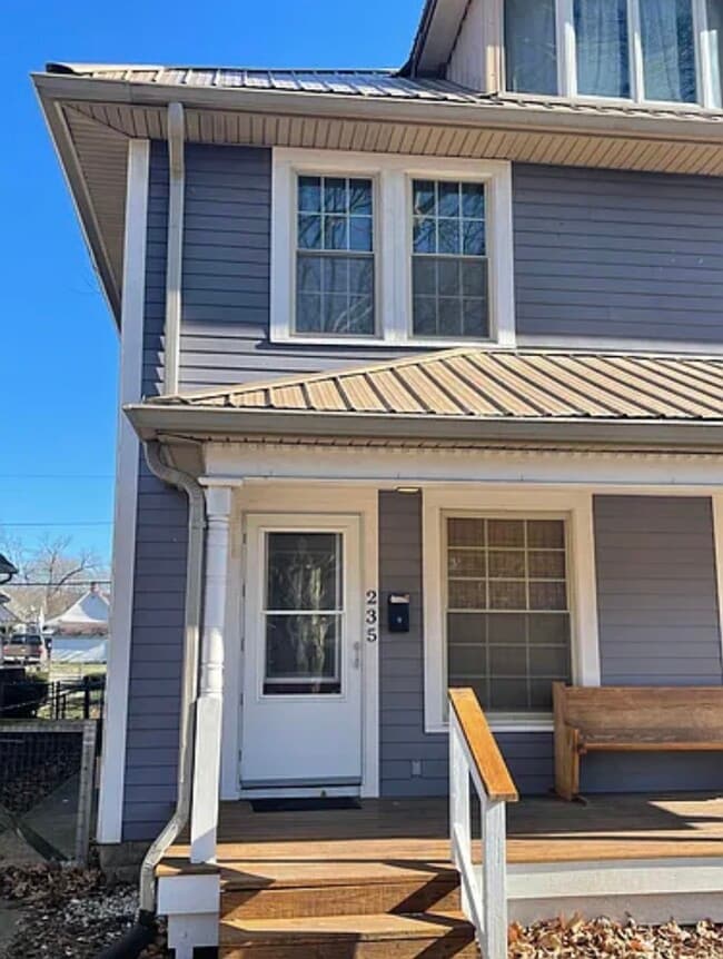 property at 235 N Oxford St