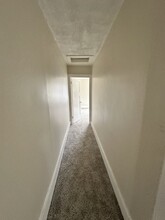 2057 Catalpa Dr, Unit 2057 Catalpa Dr in Dayton, OH - Building Photo - Building Photo