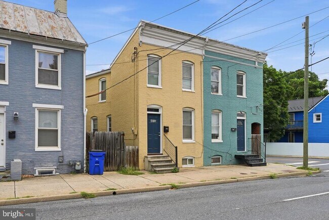 property at 403 W South St