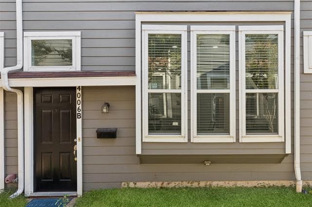 4006 Holland Ave in Dallas, TX - Building Photo - Building Photo