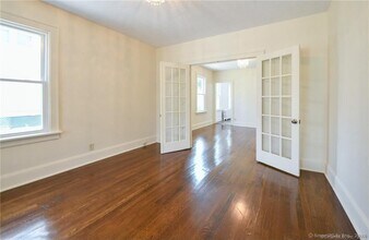 26 Eastwood Ave-Unit -3 in Waterbury, CT - Building Photo - Building Photo