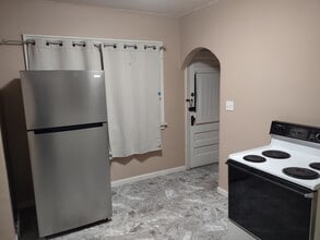 1418 Forrest St, Unit 1418 in Sidney, NE - Building Photo - Building Photo