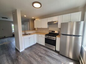 80 Garden in Poughkeepsie, NY - Building Photo