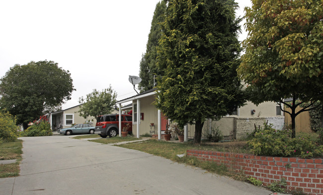 1112 Mission St in Santa Cruz, CA - Foto de edificio - Building Photo