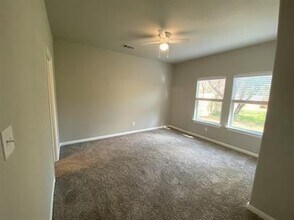 821 N East St in Sherman, TX - Building Photo - Building Photo