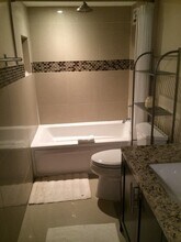 111 Briny Ave, Unit #2012 in Pompano Beach, FL - Foto de edificio - Building Photo