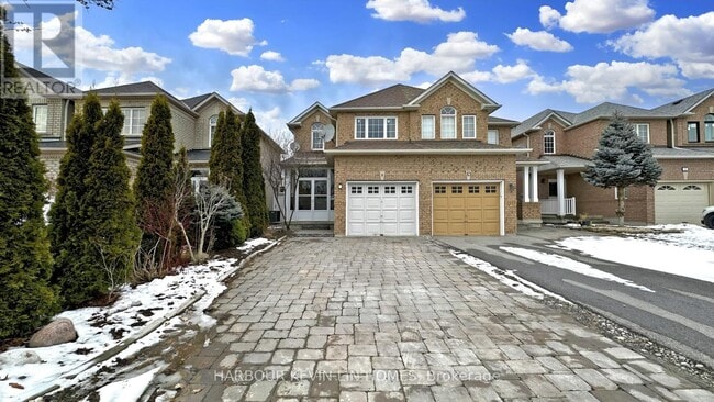 property at 8 Hacienda Dr