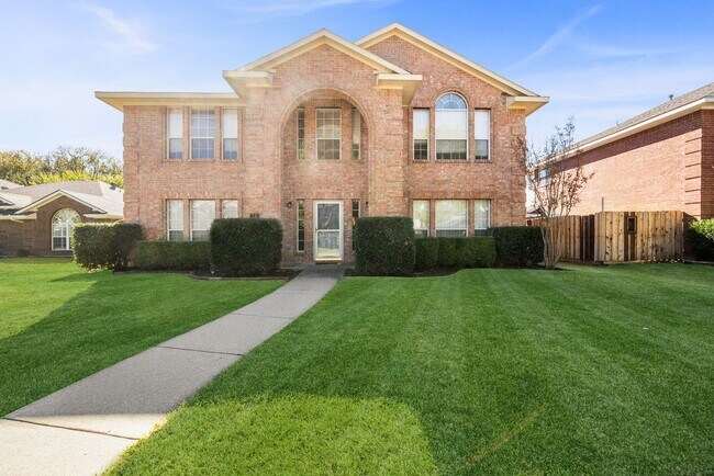 property at 16 Monroe Ct