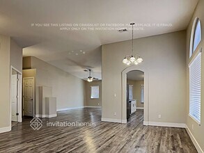 531 Trocadero St in Henderson, NV - Building Photo - Building Photo